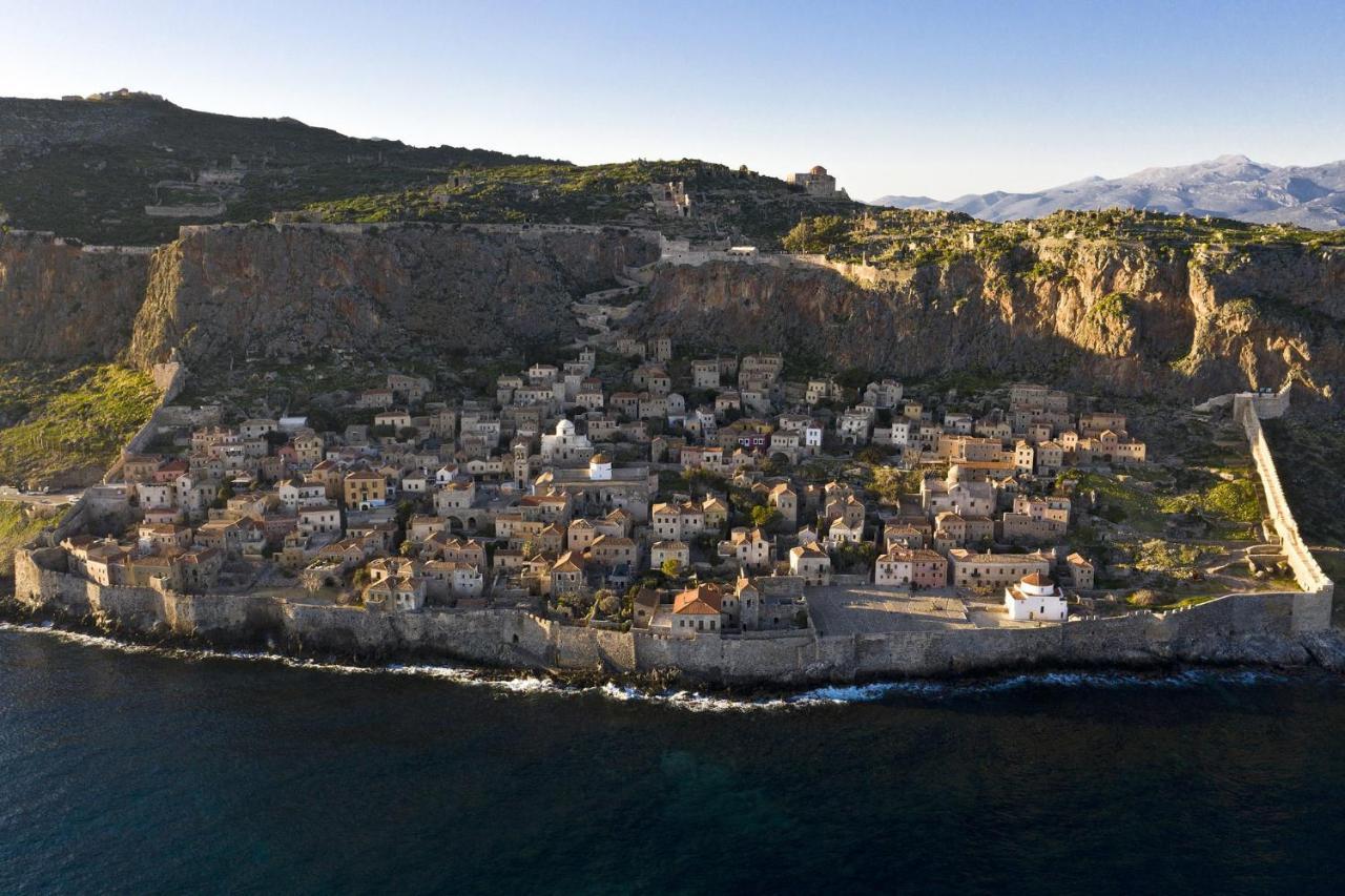 Mare E Pietra * Monemvasia